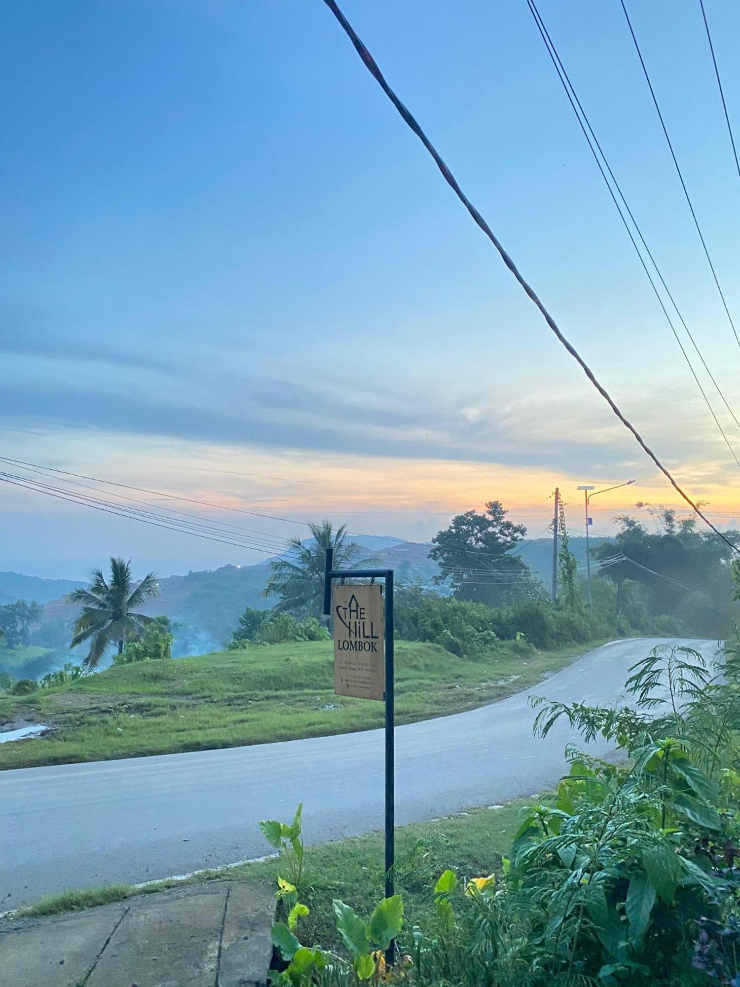 The Hill View Lombok Hotel Kuta  Екстериор снимка